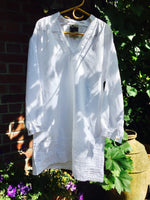 Boho Sommerkleid mit Stickereien in weiß