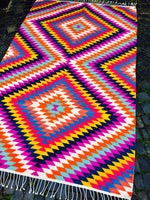 Rautenmuster-Teppich aus Mexiko - Lilasouk