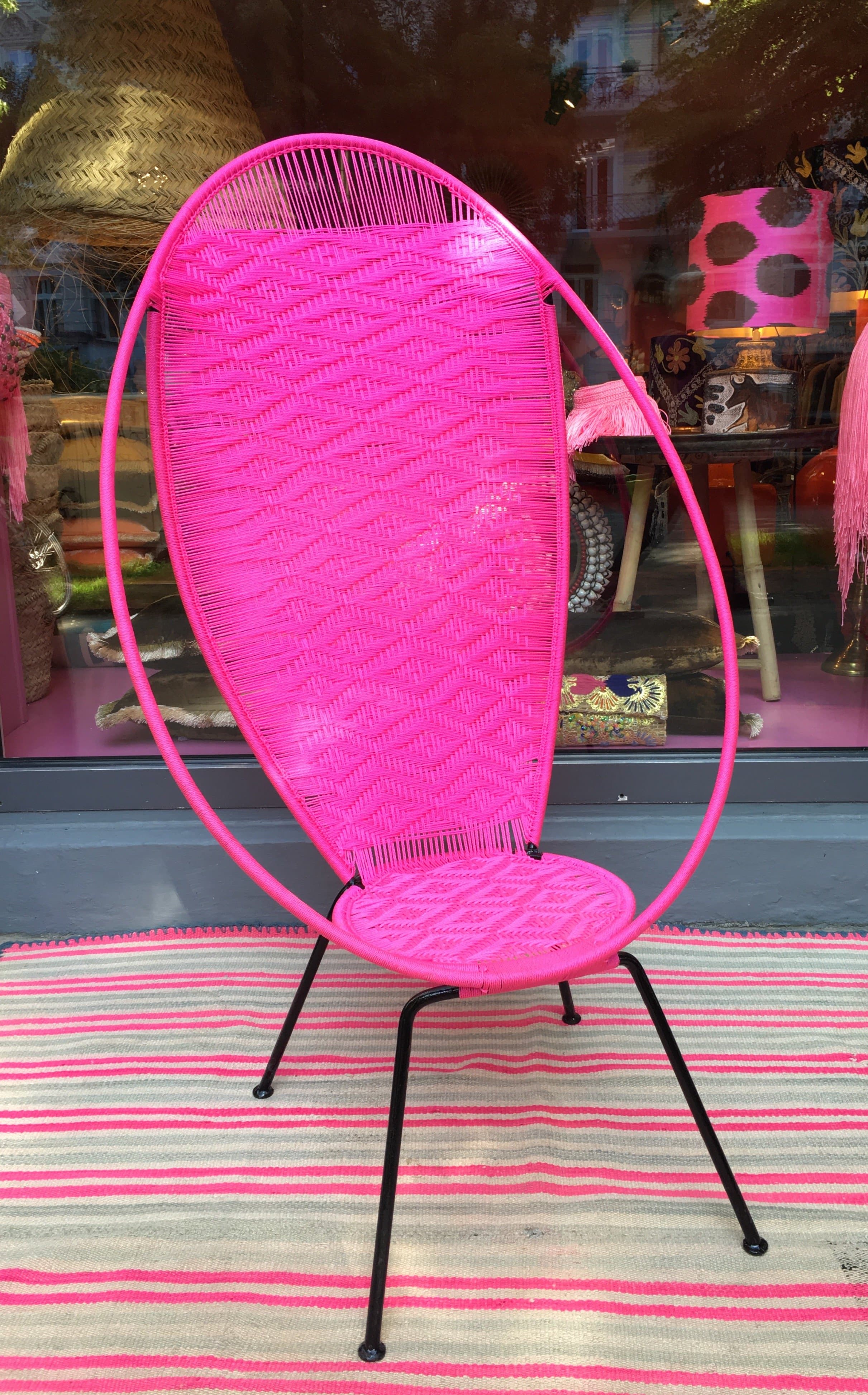 Eggshape Stuhl – Lilasouk
